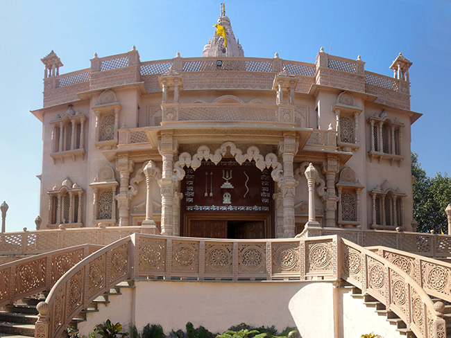 Khaki Baba Religious Complex