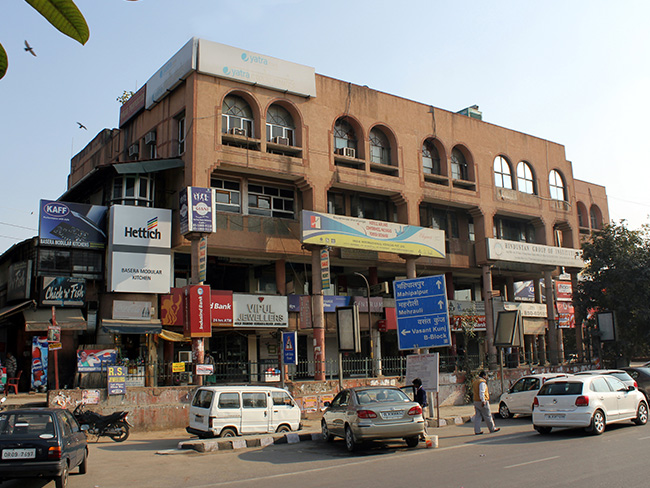 Local Shopping Centre Vasant Kunj